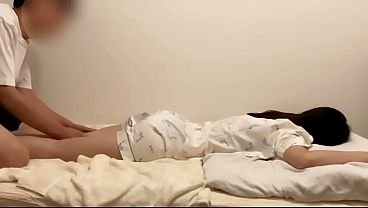 【個人撮影】激しく突きまくる立ちバックの別アングル動画…最後は側位で中出しする素人カップルの一部始終/Japanese amateur hentai